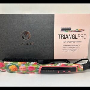 NWT Calista TrianglPro Heated Detailer Brush - Floral.